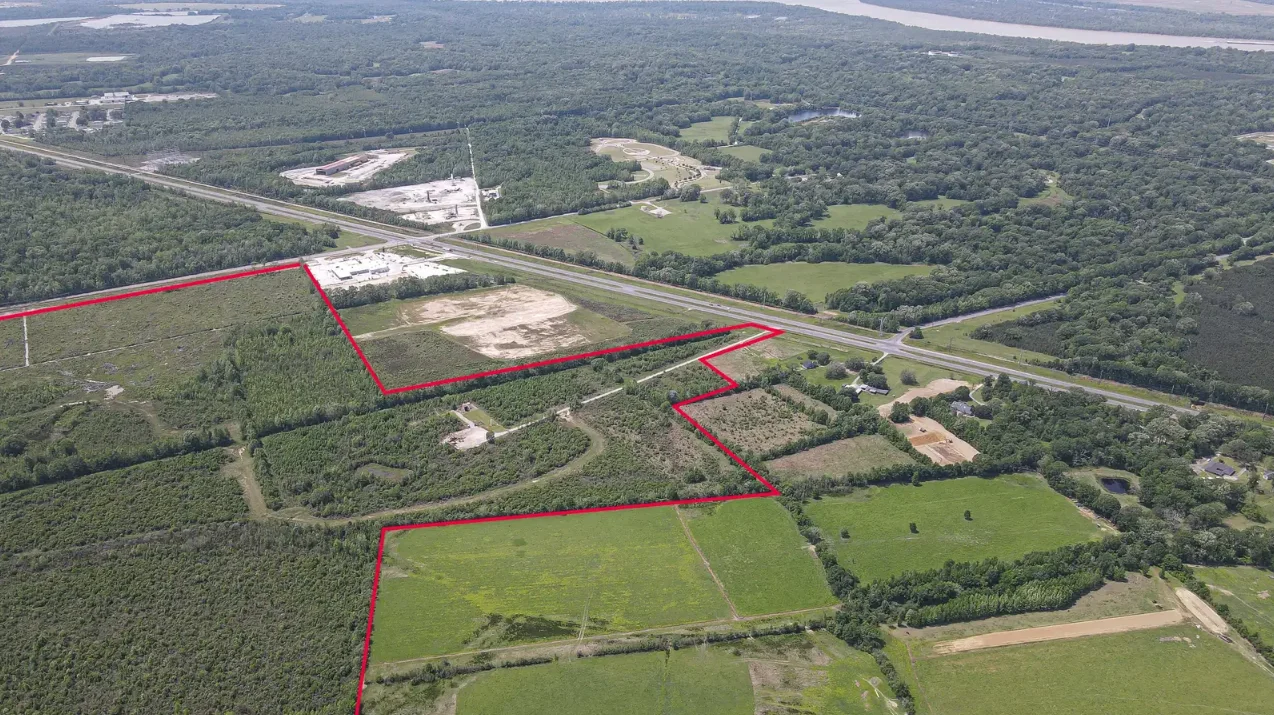 ±221 Acres for Sale — Sale in Zachary, LA, photo 4 of 7