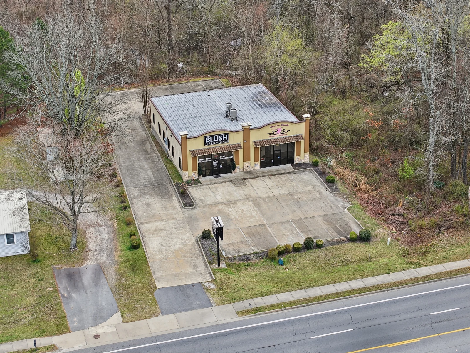 Retail in Little Rock, AR — Sale in Little Rock, AR, photo 2 of 8