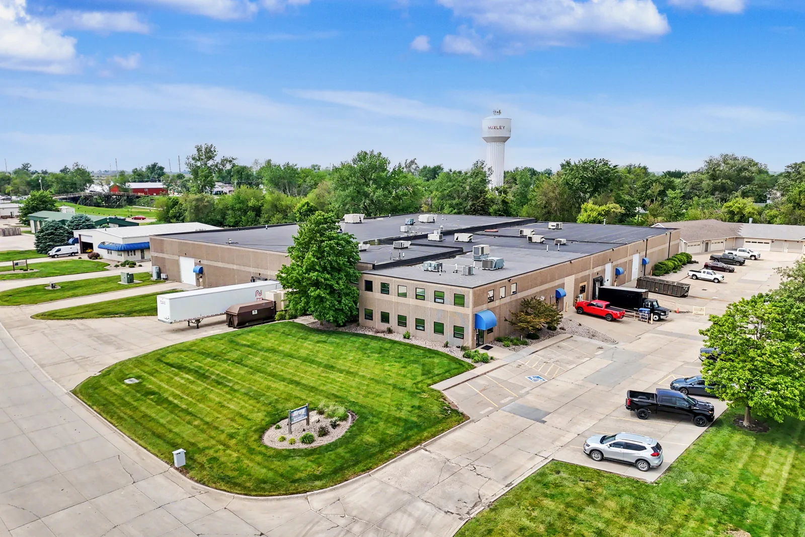 Industrial in Huxley, IA — Sale in Huxley, IA, photo 1 of 8