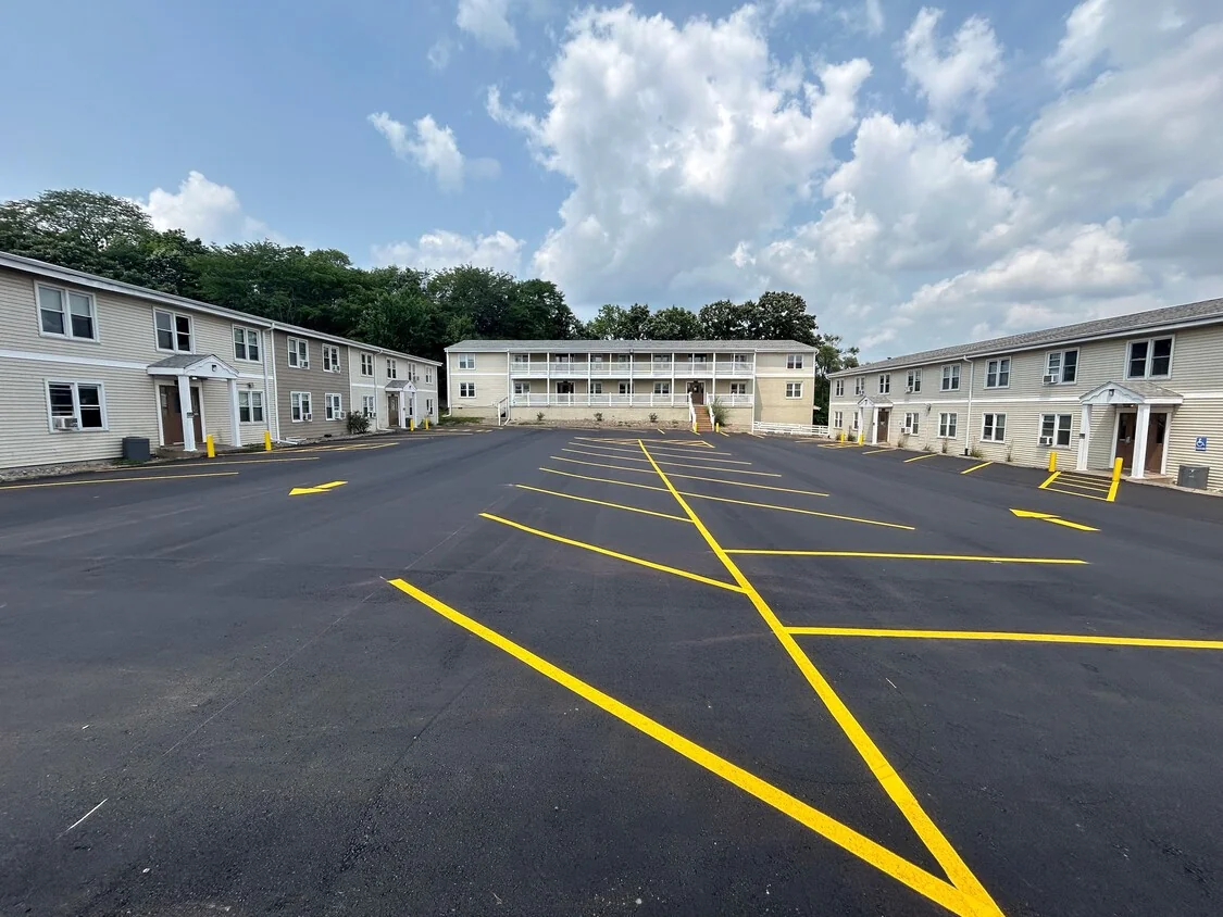 Clarkson Apartments — Sale in Des Moines, IA, photo 4 of 8