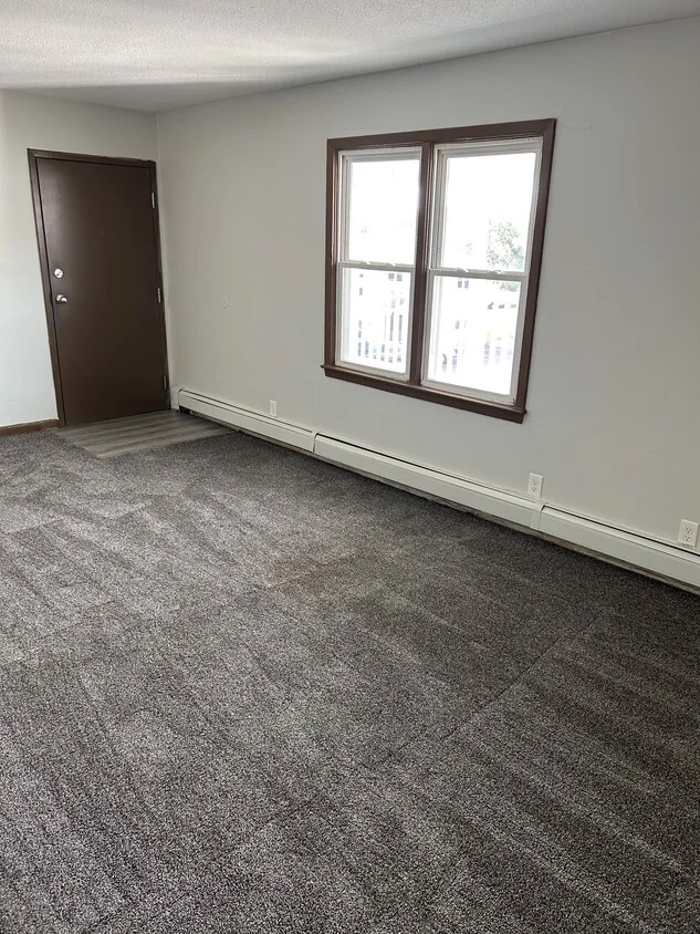 Clarkson Apartments — Sale in Des Moines, IA, photo 5 of 8