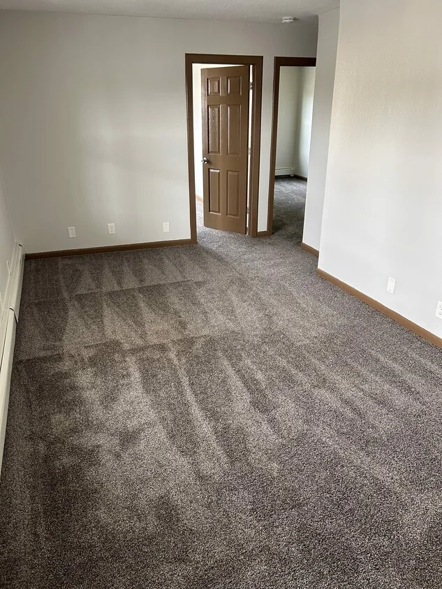 Clarkson Apartments — Sale in Des Moines, IA, photo 8 of 8