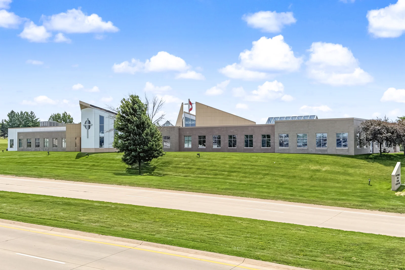 Office in Des Moines, IA — Sale in Des Moines, IA, photo 3 of 7
