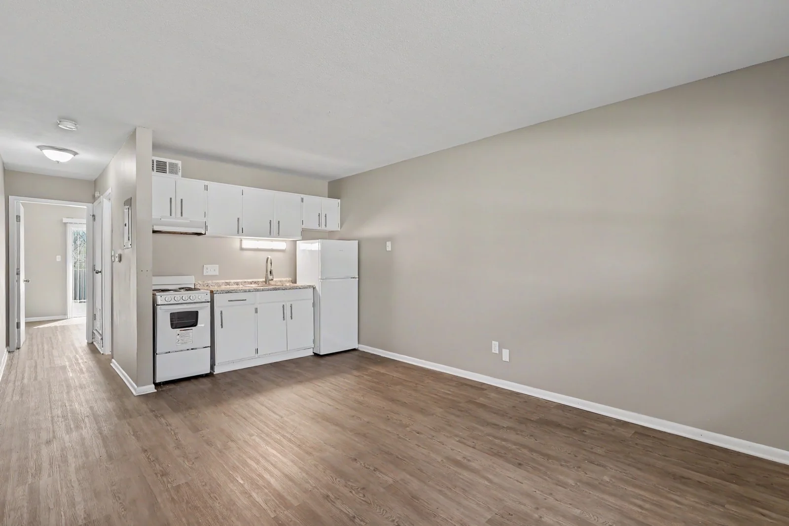 Lovington Apartments — Sale in Des Moines, IA, photo 3 of 8