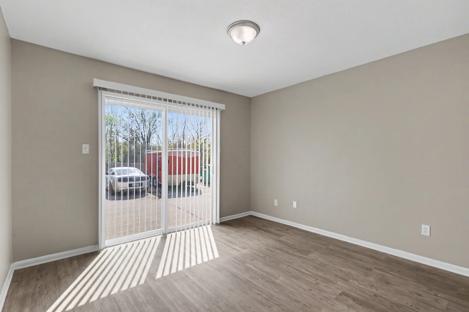 Lovington Apartments — Sale in Des Moines, IA, photo 4 of 8