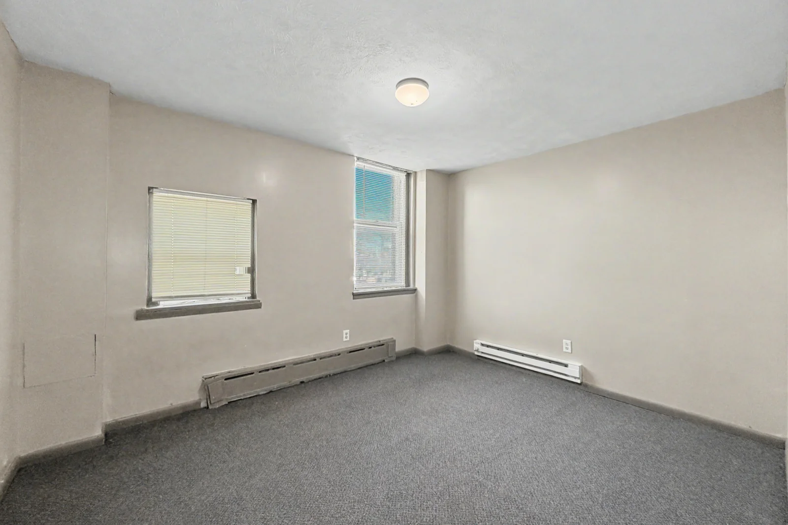 106 North Apartments — Sale in Fort Dodge, IA, photo 6 of 8