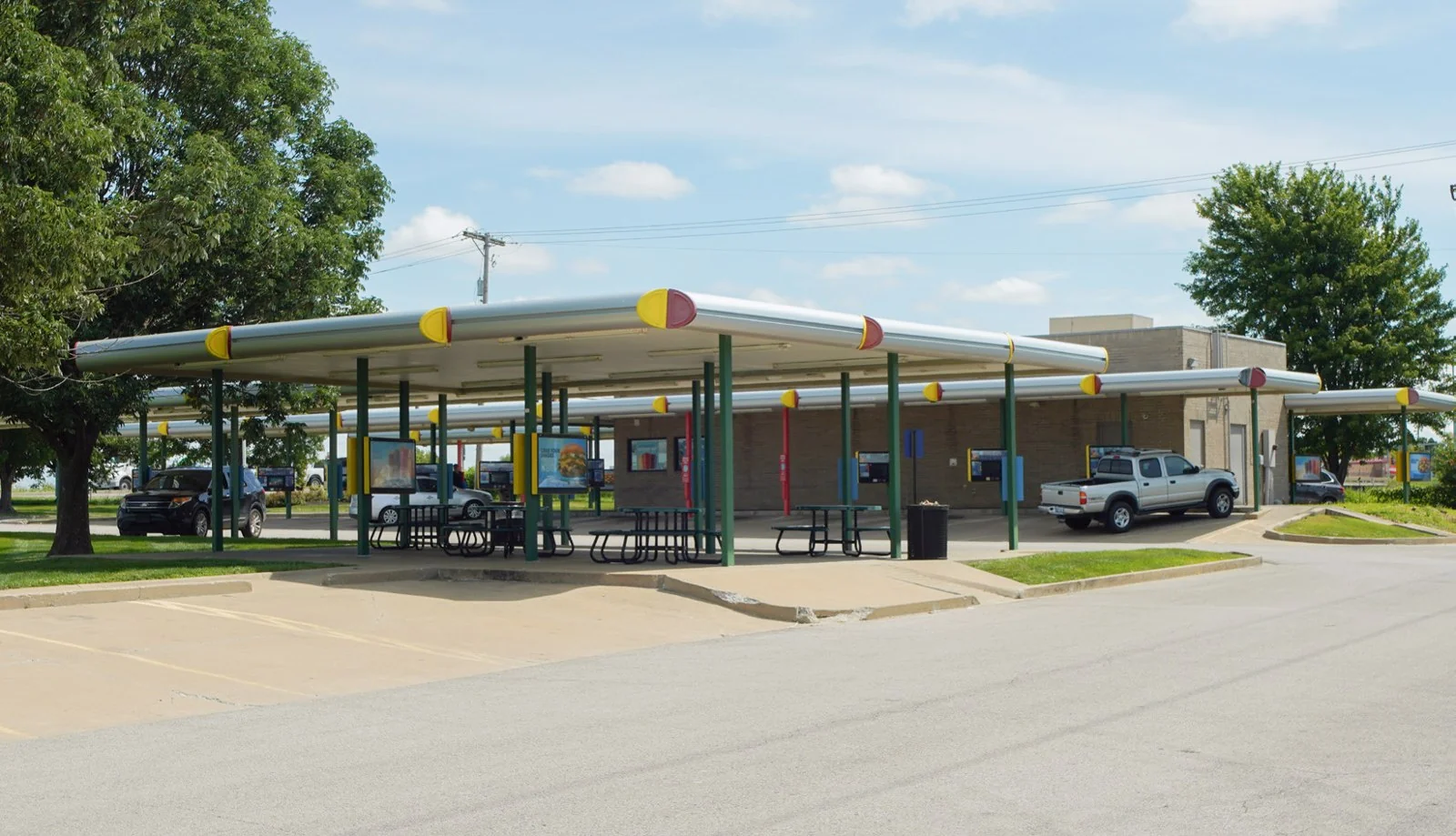 Sonic Drive-In | Shawnee, KS — Sale in Lenexa, KS, photo 3 of 8
