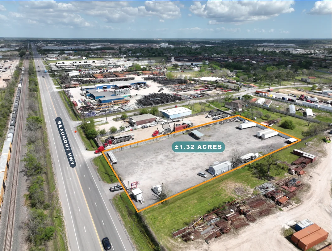 16302 Beaumont Hwy — Sale in Houston, TX, photo 1 of 1