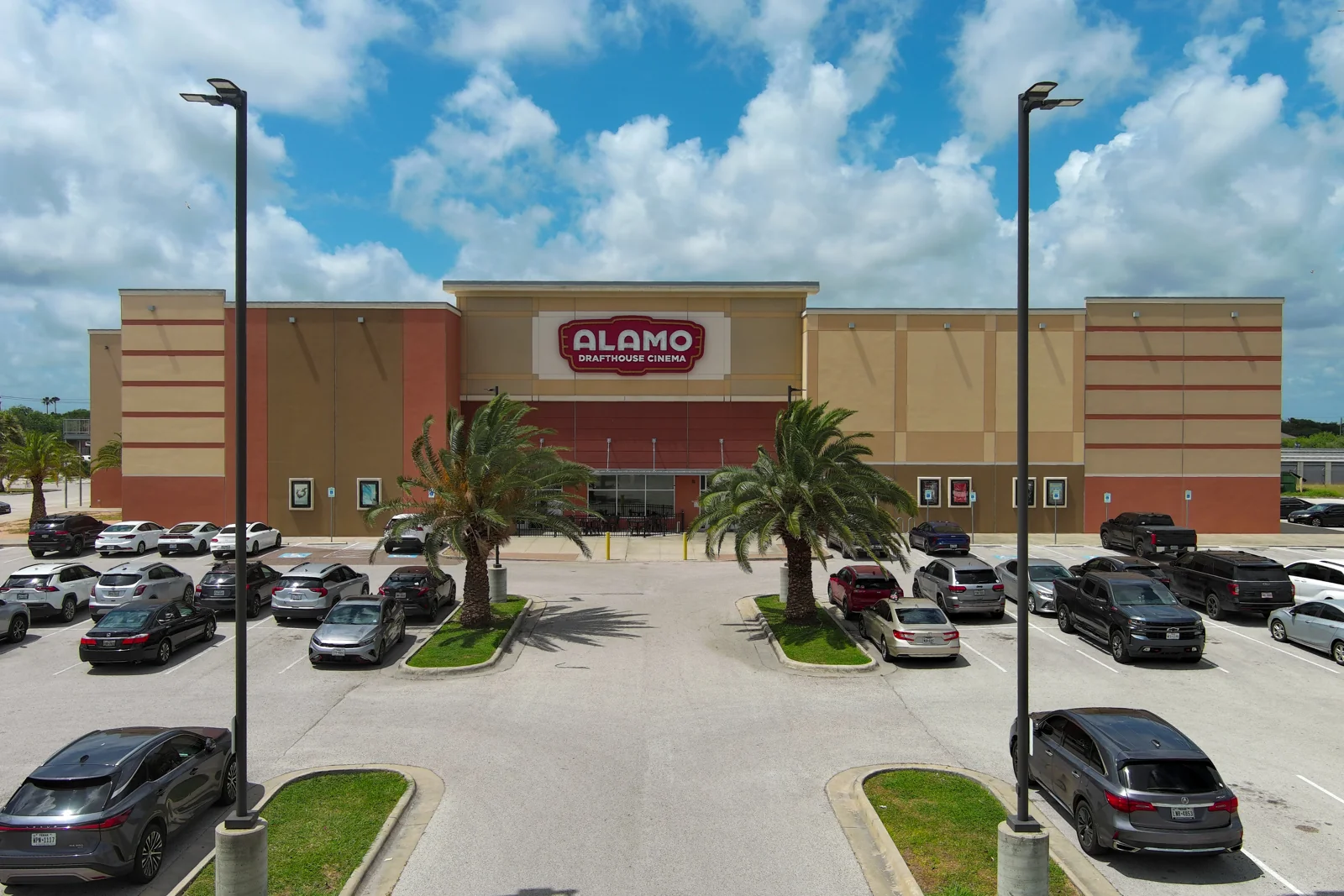 Alamo Drafthouse Cinema - Corpus Christi — Sale in Corpus Christi, TX, photo 4 of 6