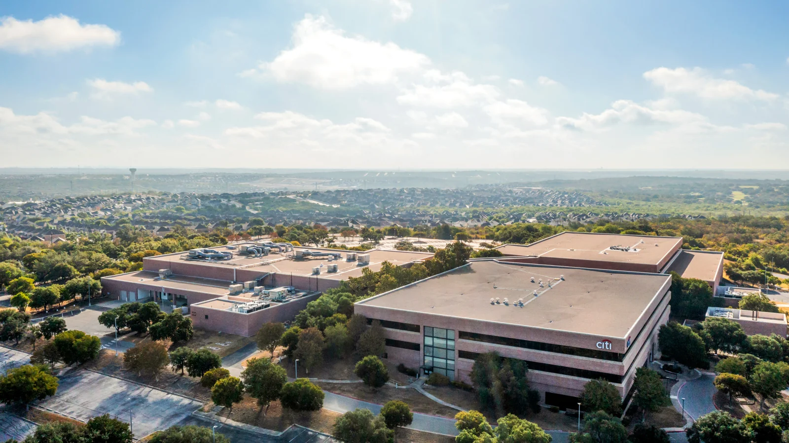 100 Citibank — Sale in San Antonio, TX, photo 4 of 8