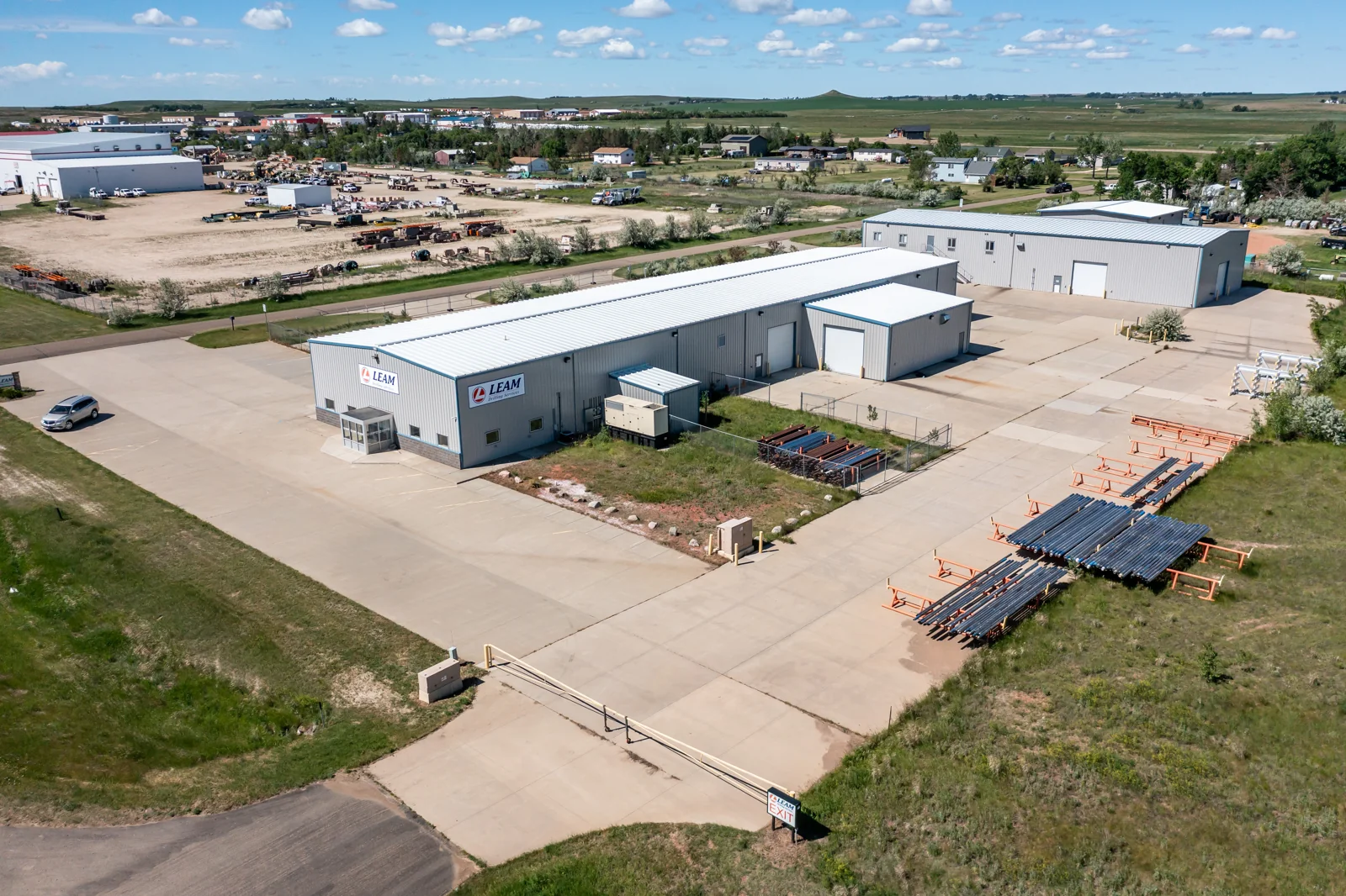 11107 31P Street SW, Dickinson, ND — Sale in Dickinson, ND, photo 2 of 3