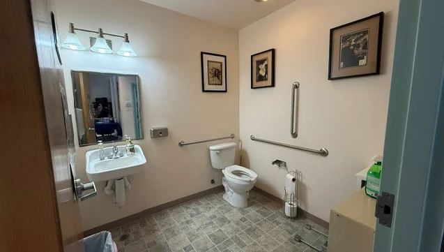 Office in Colorado Springs, CO — Sale in Colorado Springs, CO, photo 4 of 8