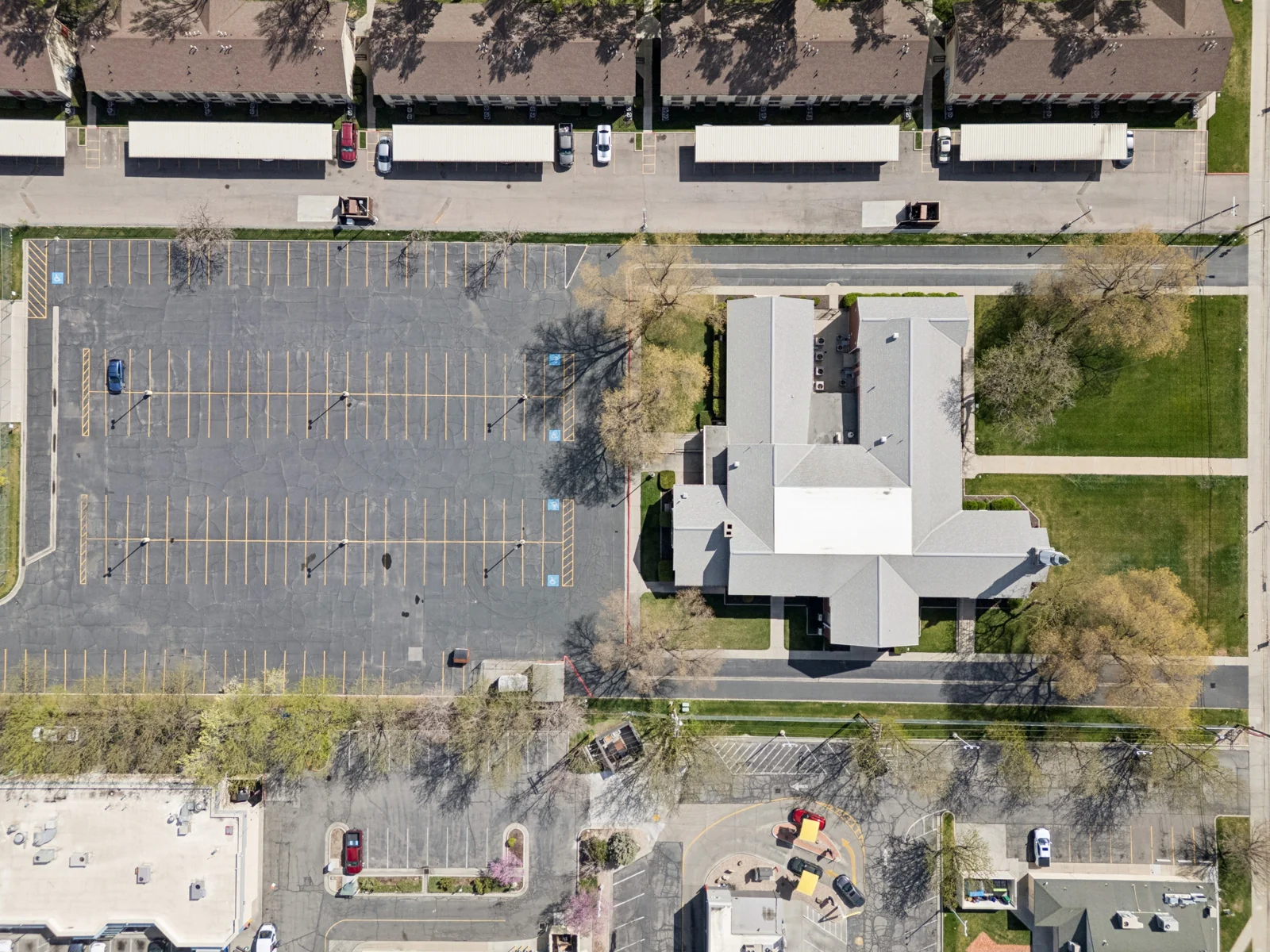 660 N Redwood Rd — Sale in Salt Lake City, UT, photo 3 of 8