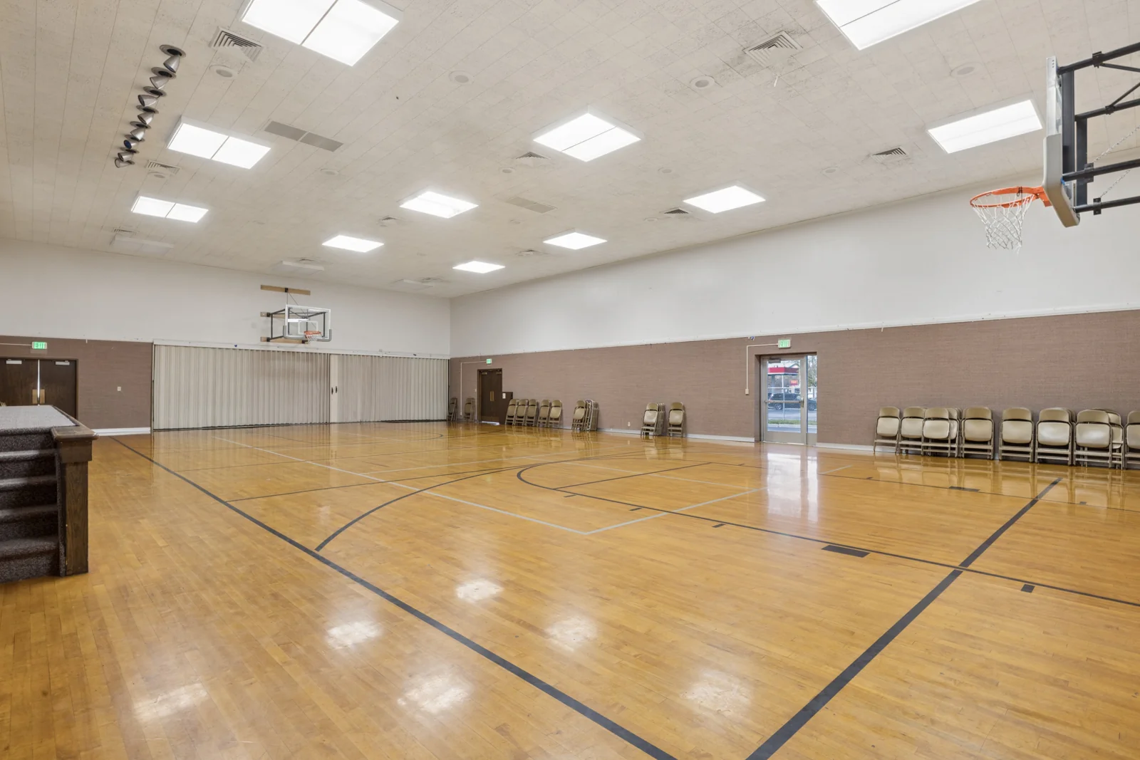 660 N Redwood Rd — Sale in Salt Lake City, UT, photo 6 of 8