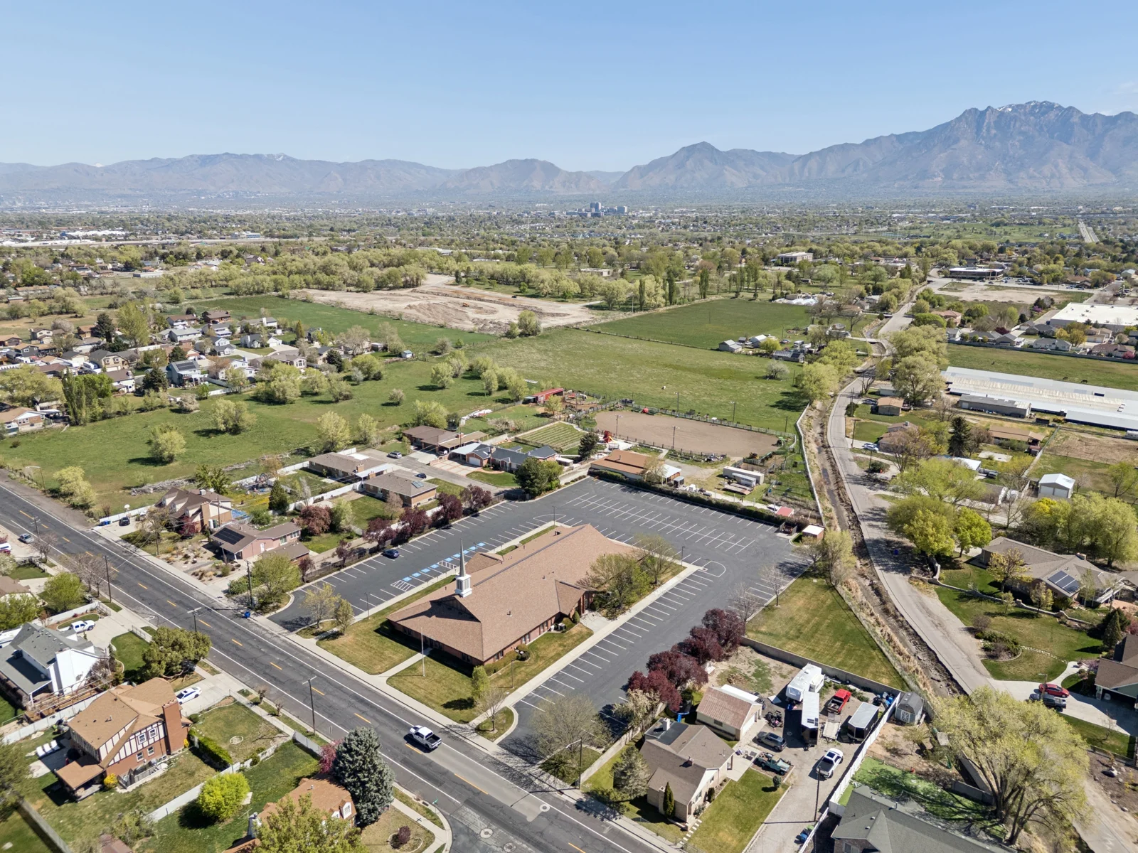 6695 South 2200 West — Sale in West Jordan, UT, photo 2 of 6