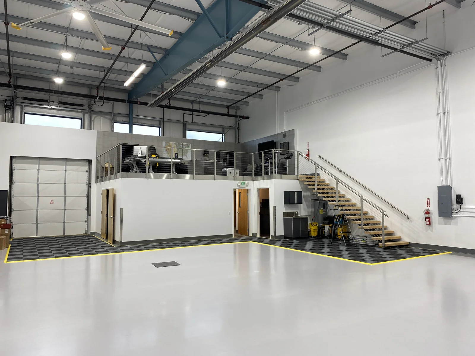 North Paine Corporate Hangars Development — Sale in Everett, WA, photo 1 of 1