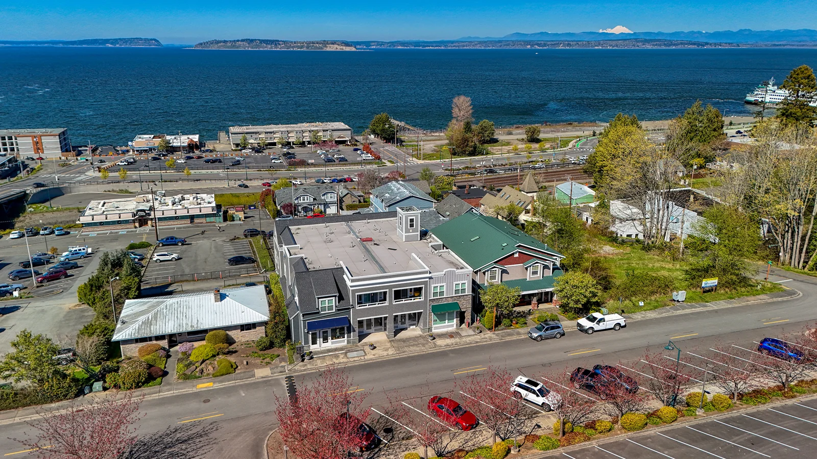 Old Town Mukilteo — Sale in Mukilteo, WA, photo 3 of 5