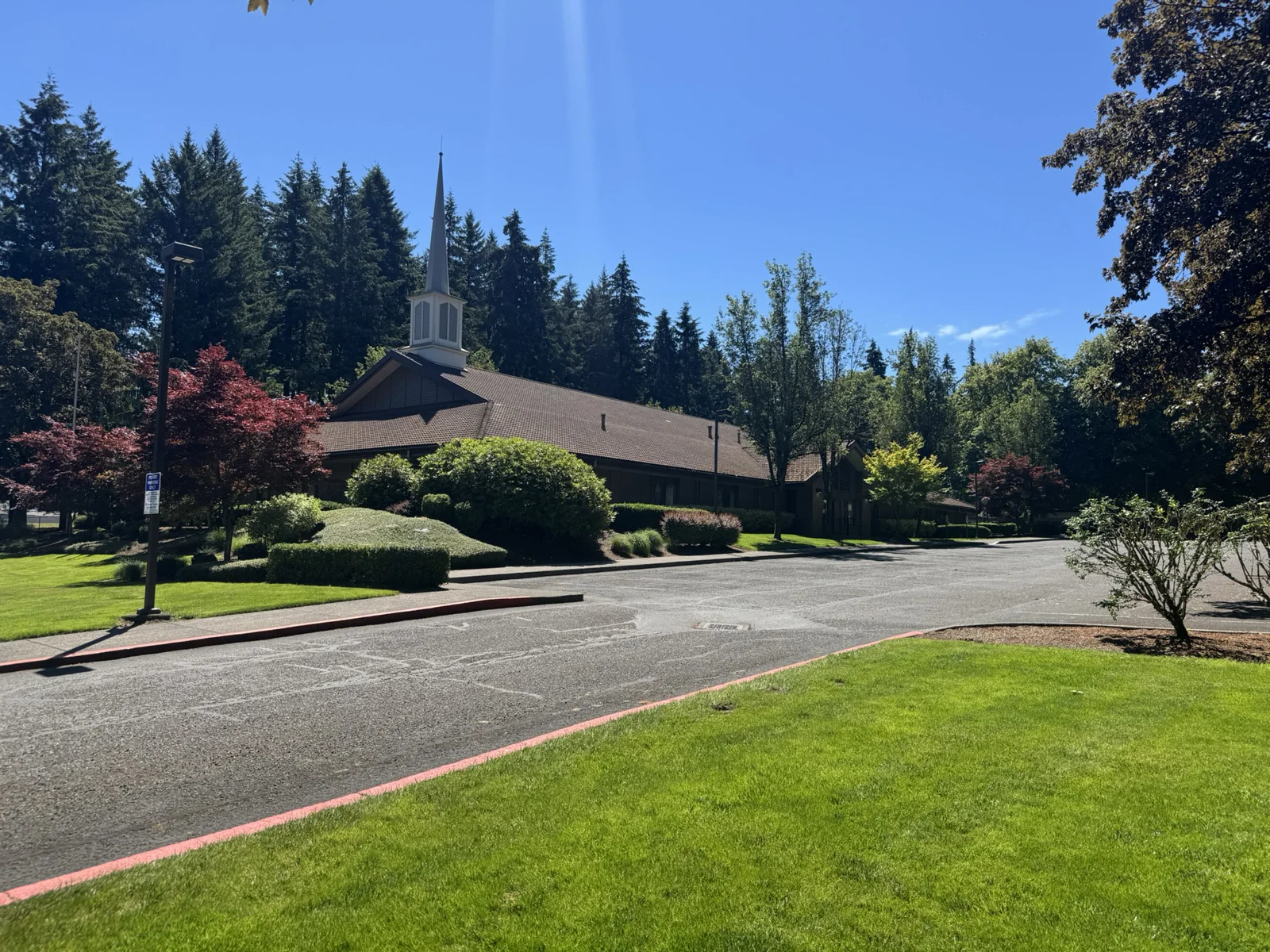 Vancouver Meetinghouse — Sale in Vancouver, WA, photo 1 of 5
