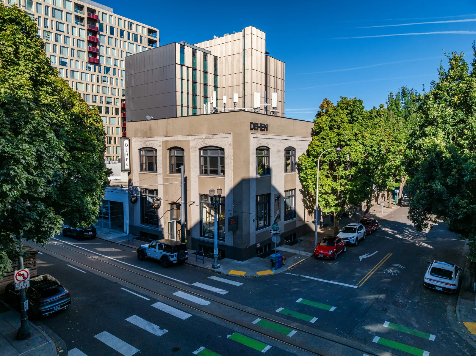 Dehen Building — Sale in Portland, OR, photo 2 of 6