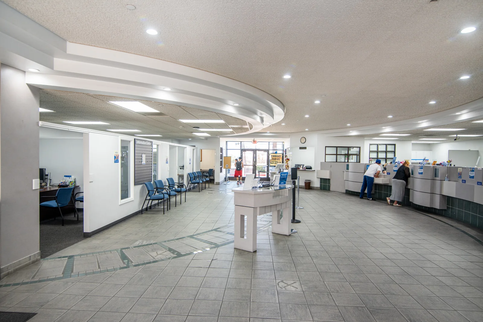 Former Financial Center — Sale in San Bernardino, CA, photo 4 of 6
