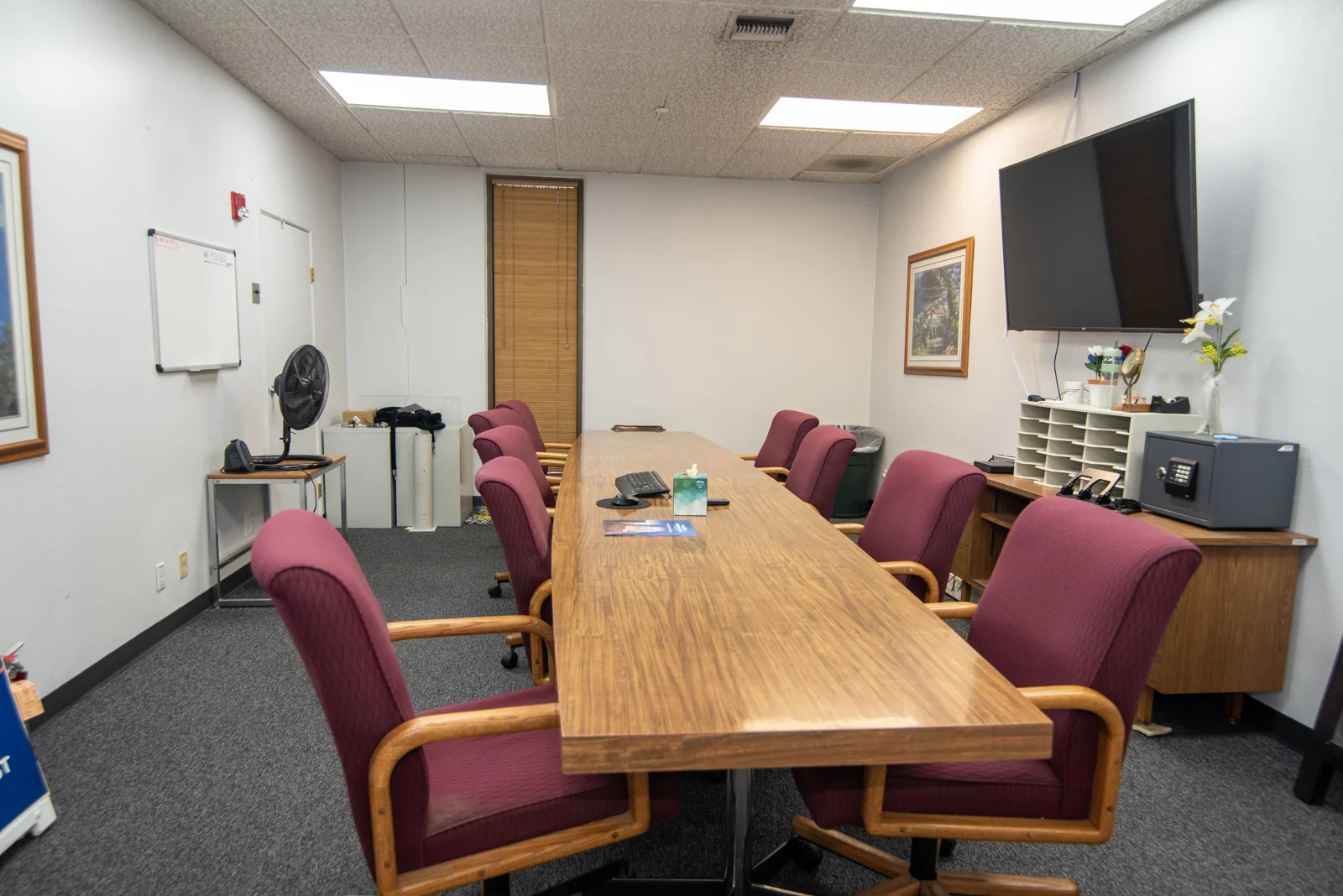 Former Financial Center — Sale in San Bernardino, CA, photo 5 of 6