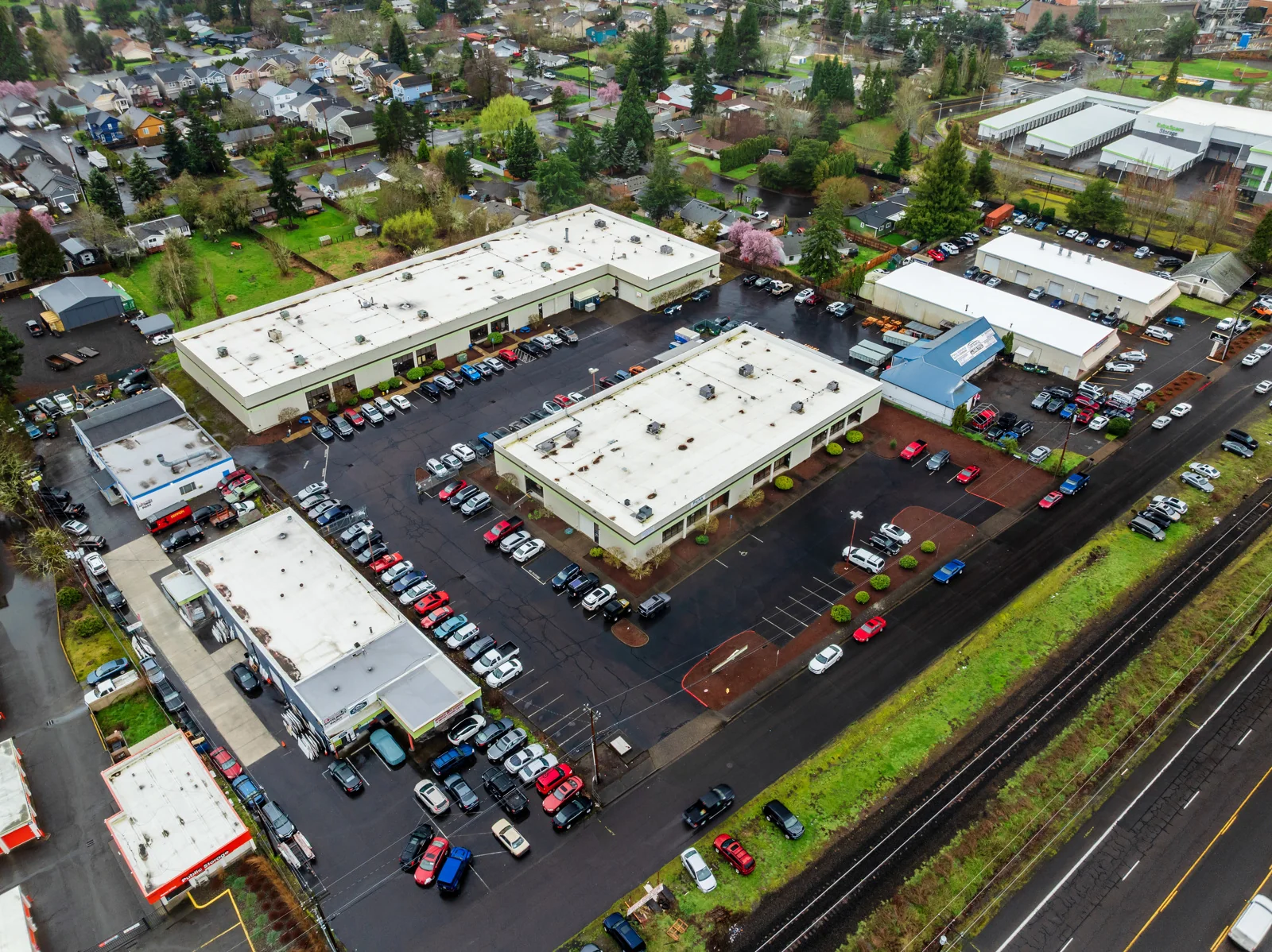 Parks Industrial Plaza — Sale in Aloha, OR, photo 1 of 8