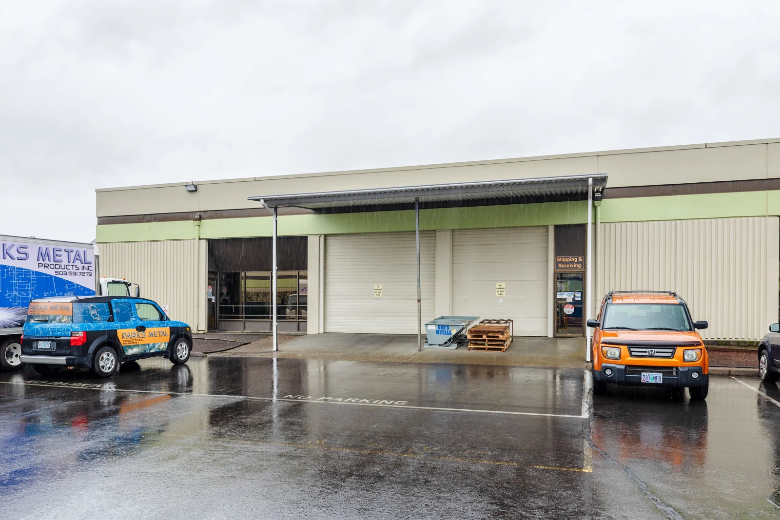 Parks Industrial Plaza — Sale in Aloha, OR, photo 4 of 8