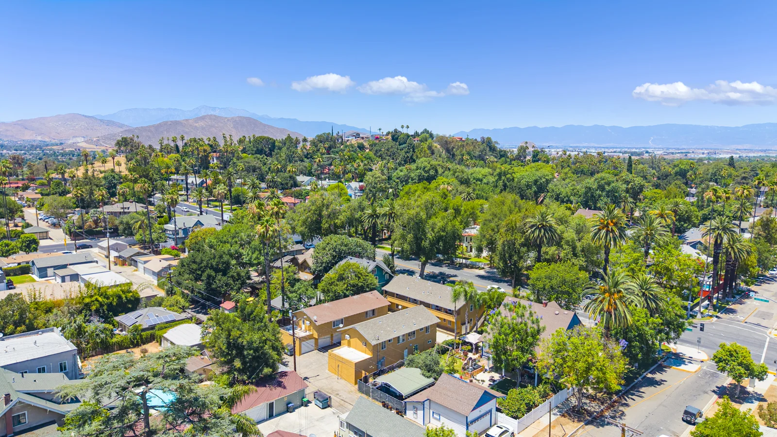 Multifamily in Riverside, CA — Sale in Riverside, CA, photo 7 of 8