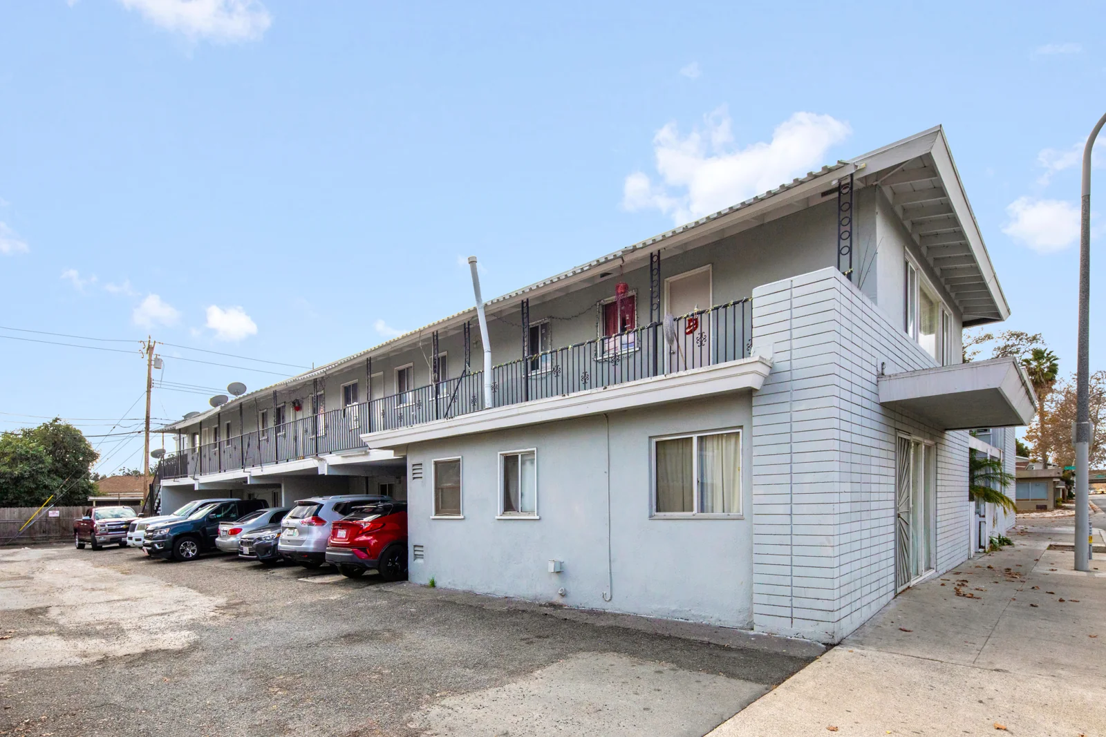 18 Units Minutes to Downtown Santa Ana — Sale in Santa Ana, CA, photo 2 of 8