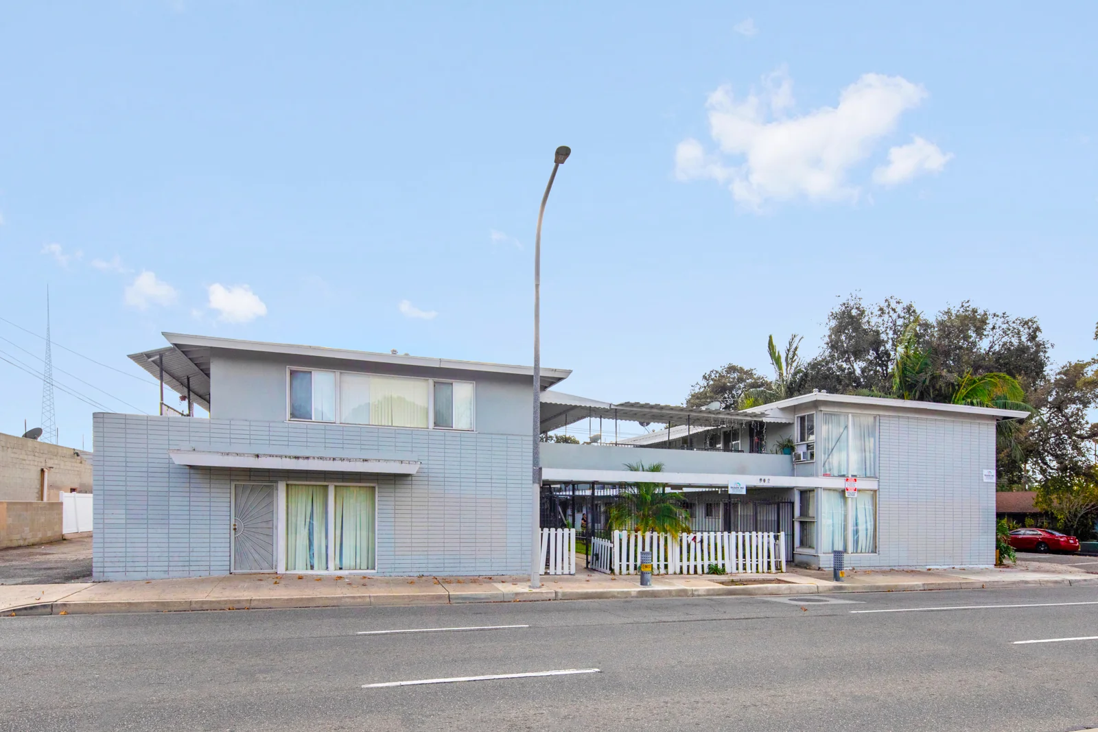 18 Units Minutes to Downtown Santa Ana — Sale in Santa Ana, CA, photo 5 of 8