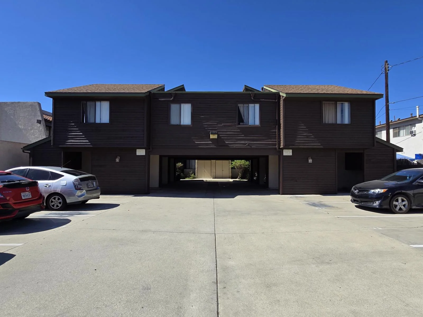 Rustic Woods Apartments — Sale in Anaheim, CA, photo 7 of 8
