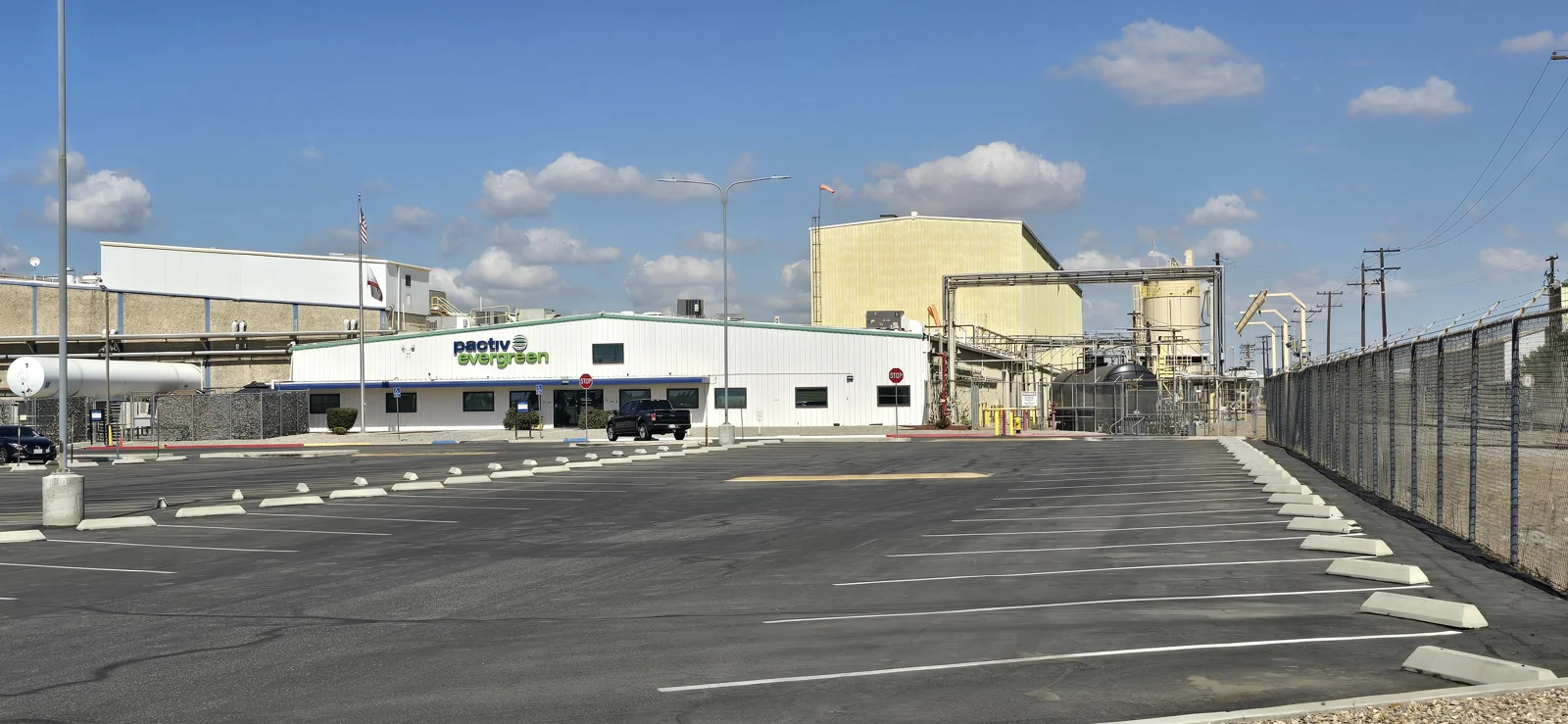 Industrial in Bakersfield, CA — Sale in Bakersfield, CA, photo 1 of 6