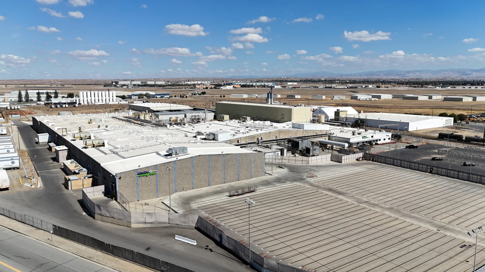 Industrial in Bakersfield, CA — Sale in Bakersfield, CA, photo 4 of 6
