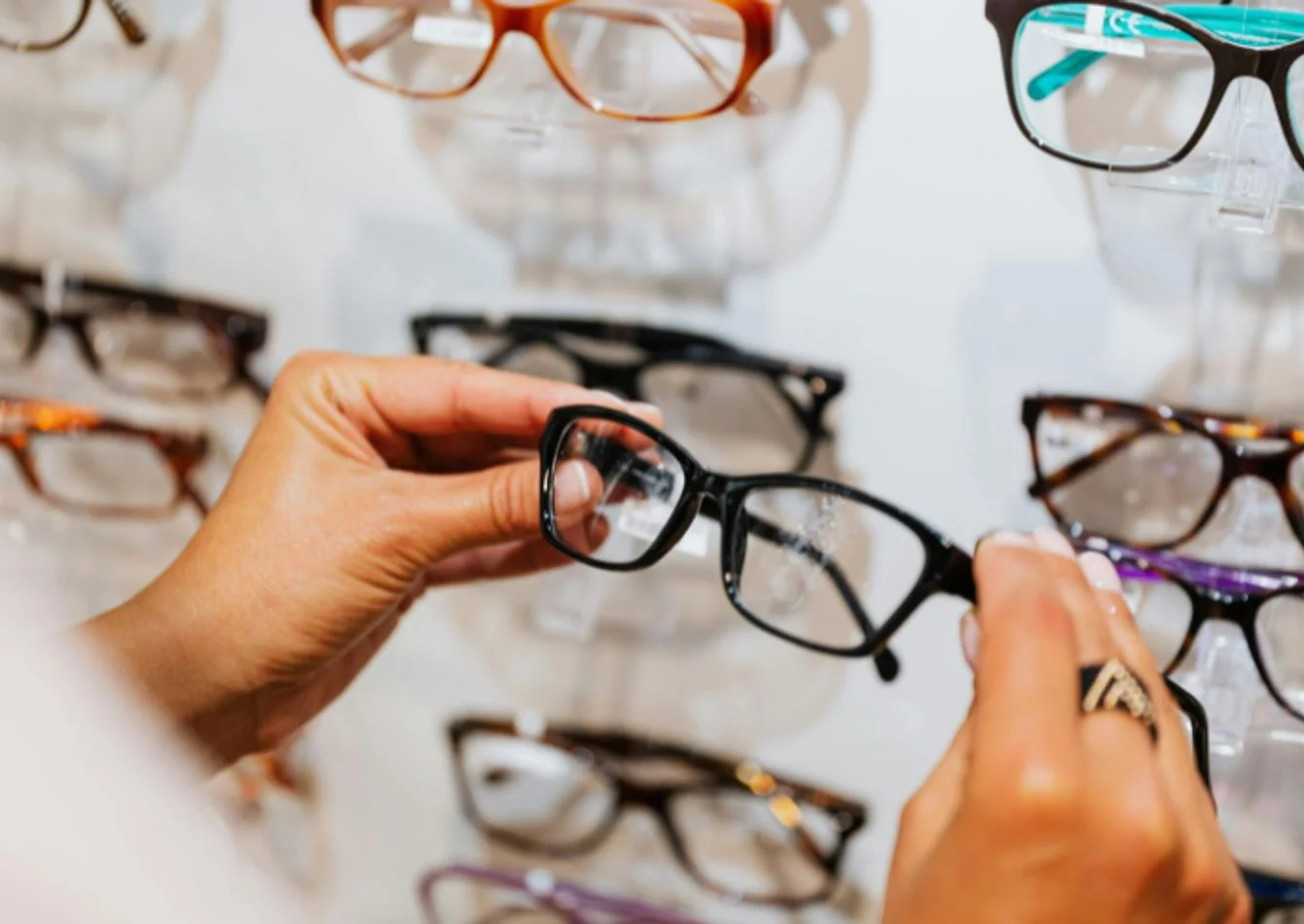 Independent Tri-State Optical Goods Retail Shop — Sale in Tri-State - Ky, IN, photo 1 of 1