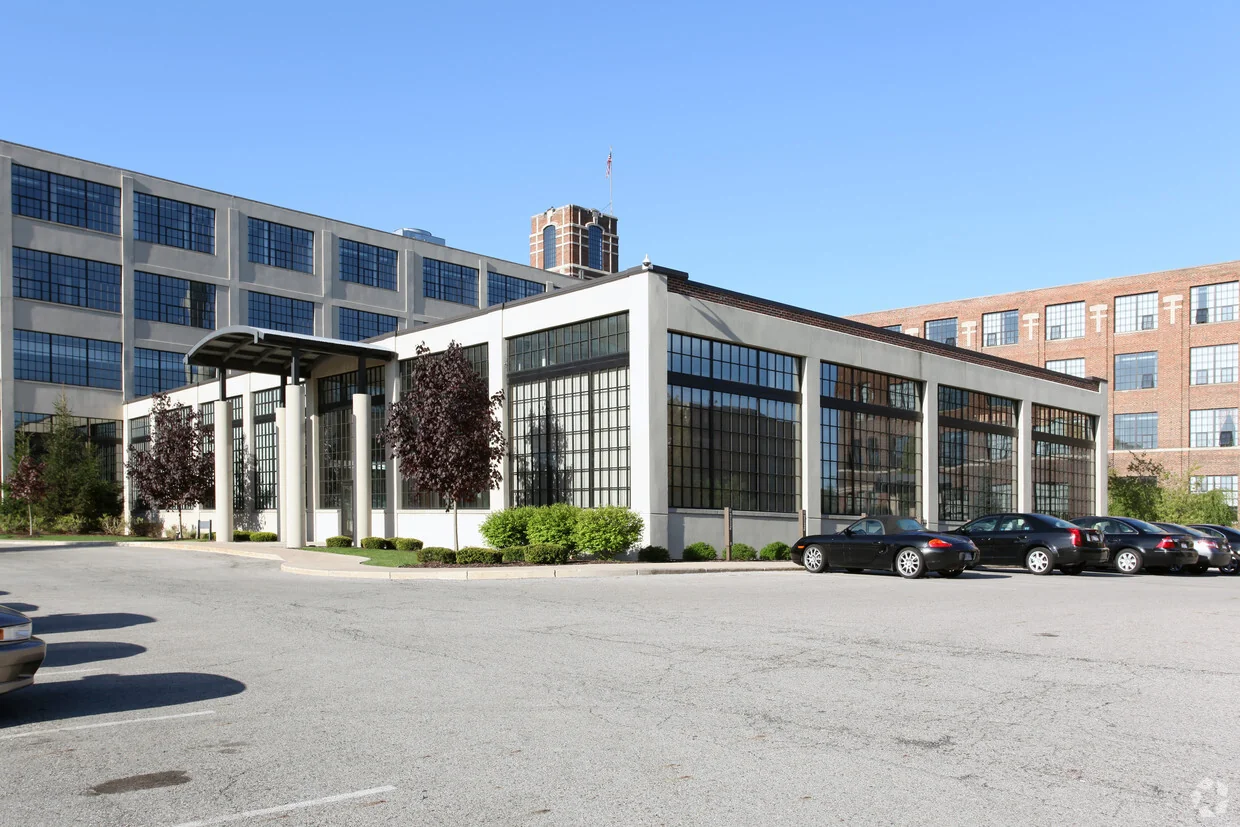 American Seating Park — Lease in Grand Rapids, MI, photo 1 of 4