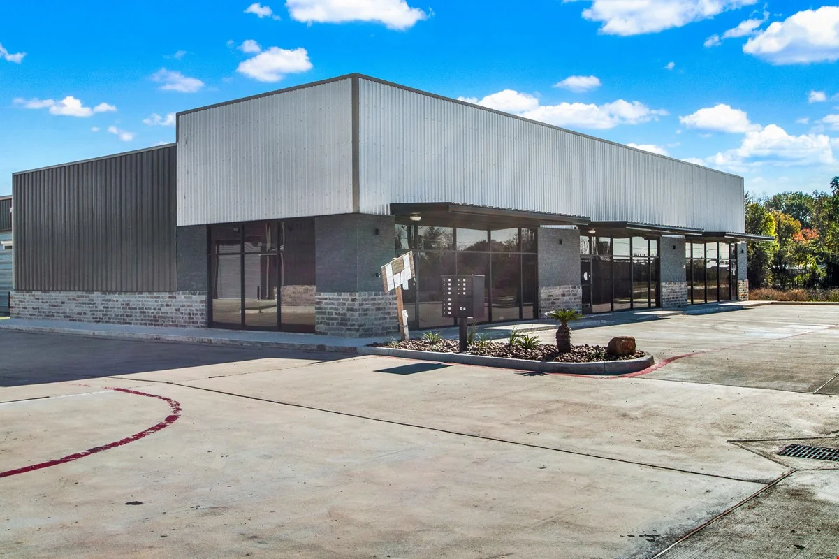 Looking for high‑visibility retail space in Tomball?… — Lease in Tomball, TX, photo 7 of 8