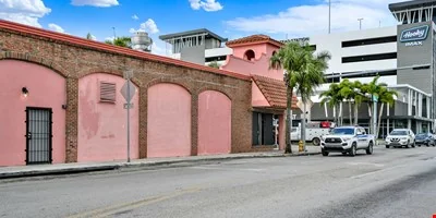 Neighborhood Retail Center for Sale — Sale in Homestead, FL, photo 2 of 5