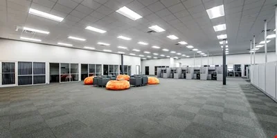 Purpose-Built Corporate Operations & Business… — Sale in Houma, LA, photo 4 of 8