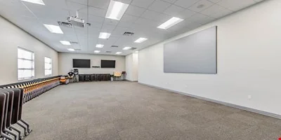 Purpose-Built Corporate Operations & Business… — Sale in Houma, LA, photo 3 of 8