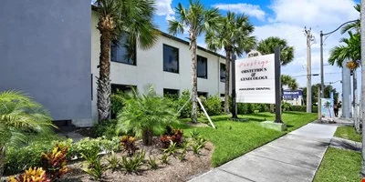5740 Hollywood Blvd. — Lease in Hollywood, FL, photo 3 of 3
