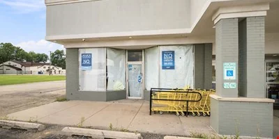 692 Theodore St, Unit D, Joliet, IL 60435 — Lease in Joliet, IL, photo 3 of 8