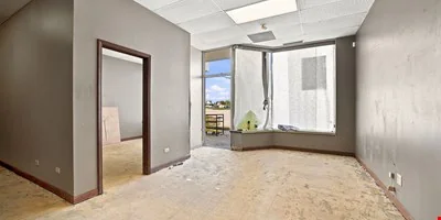 692 Theodore St, Unit D, Joliet, IL 60435 — Lease in Joliet, IL, photo 6 of 8