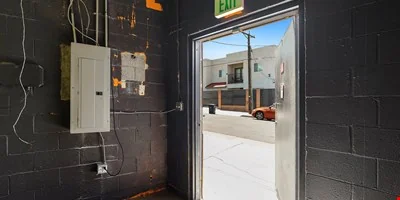637 Broadway Blvd SE — Lease in Albuquerque, NM, photo 3 of 8