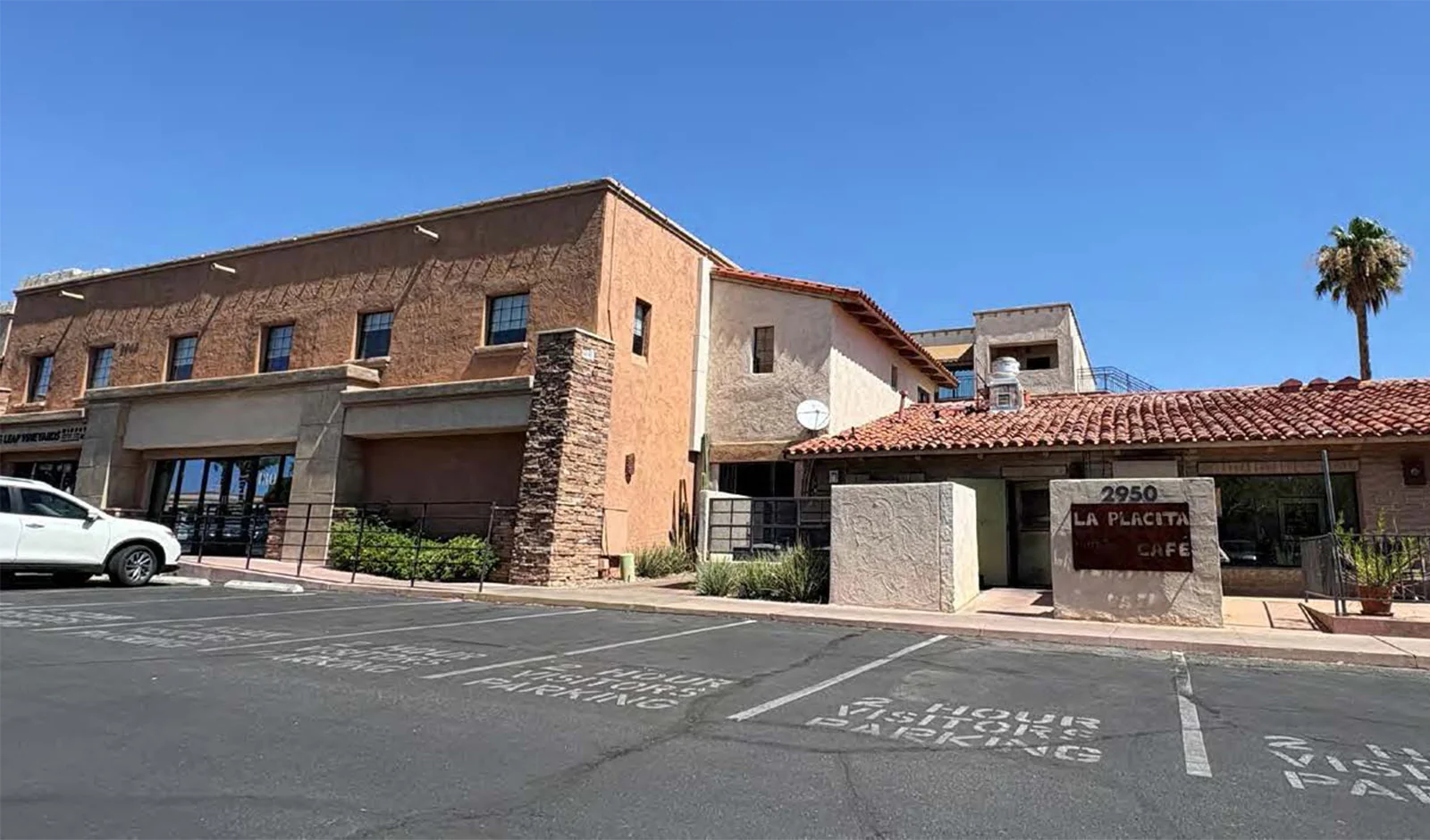 2940-2960 N Swan Rd — Lease in Tucson, AZ, photo 1 of 3