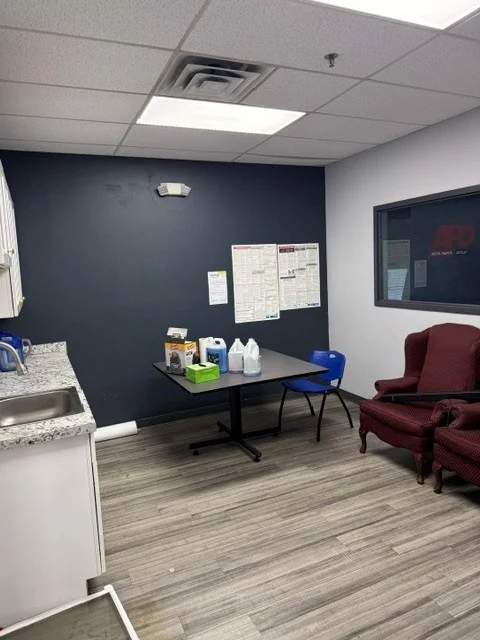 West Hartford Commerce Center — Lease in West Hartford, CT, photo 3 of 7