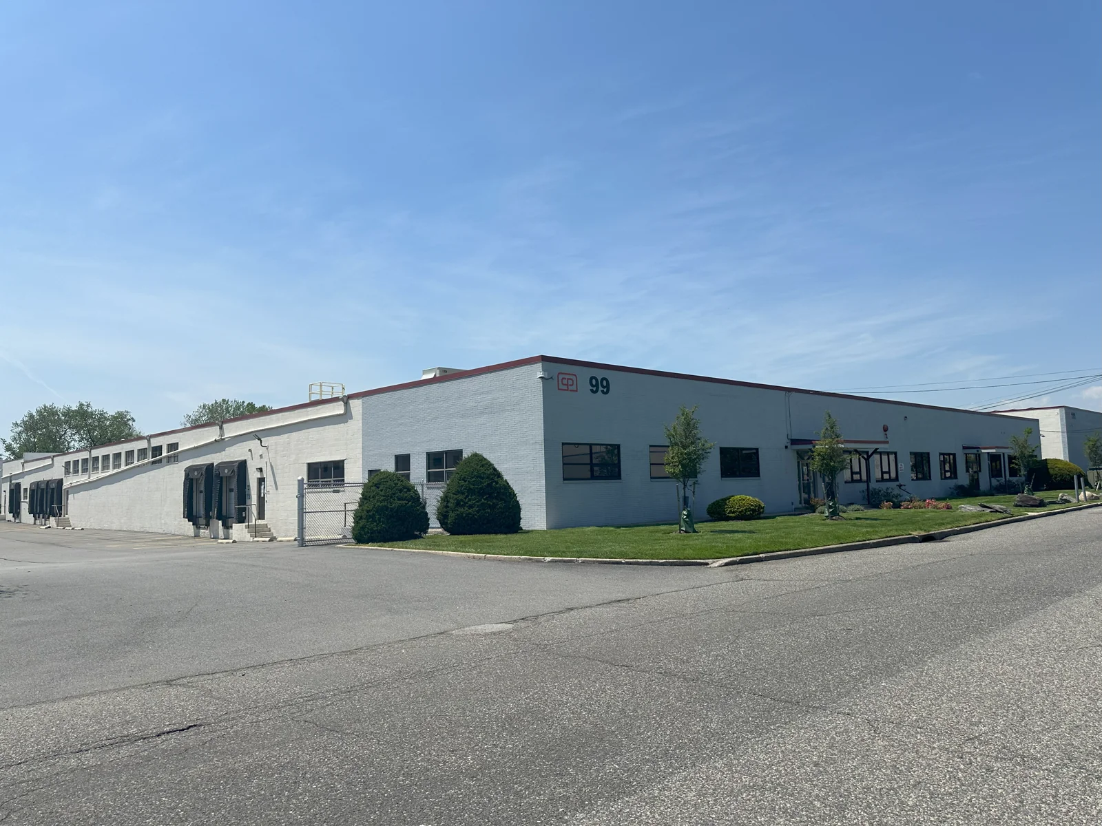 99 Amor Avenue — Lease in Carlstadt, NJ, photo 3 of 5