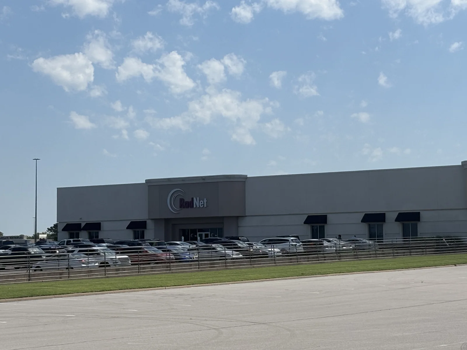 Office/Flex Building — Sale in Tulsa, OK, photo 2 of 4