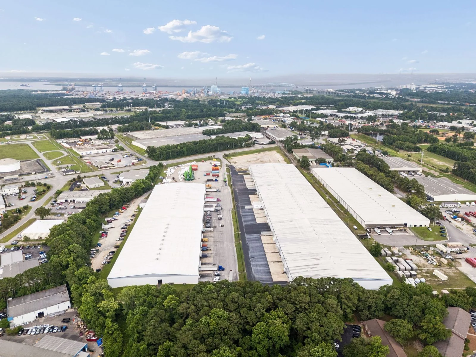 North Rhett Commerce Center — Lease in Hanahan, SC, photo 2 of 4