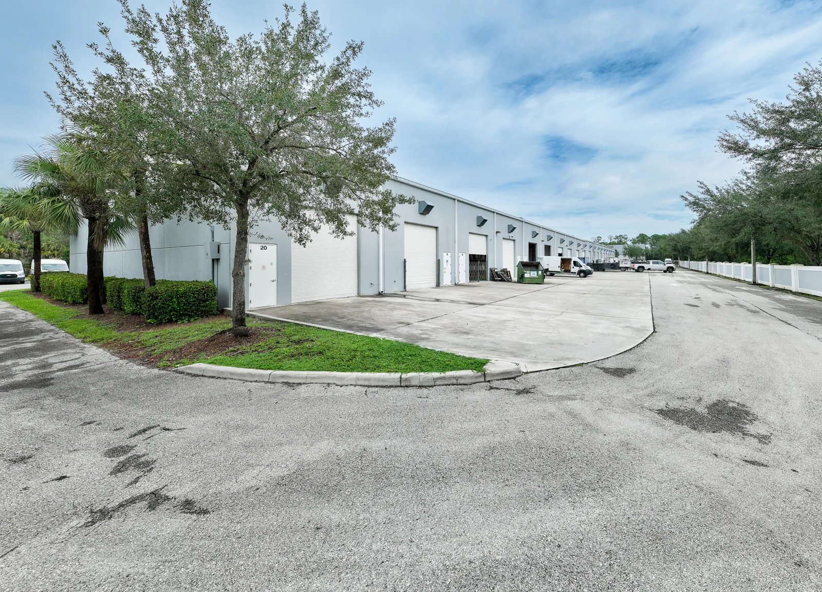 Country Lakes Business Center — Lease in Fort Myers, FL, photo 3 of 5