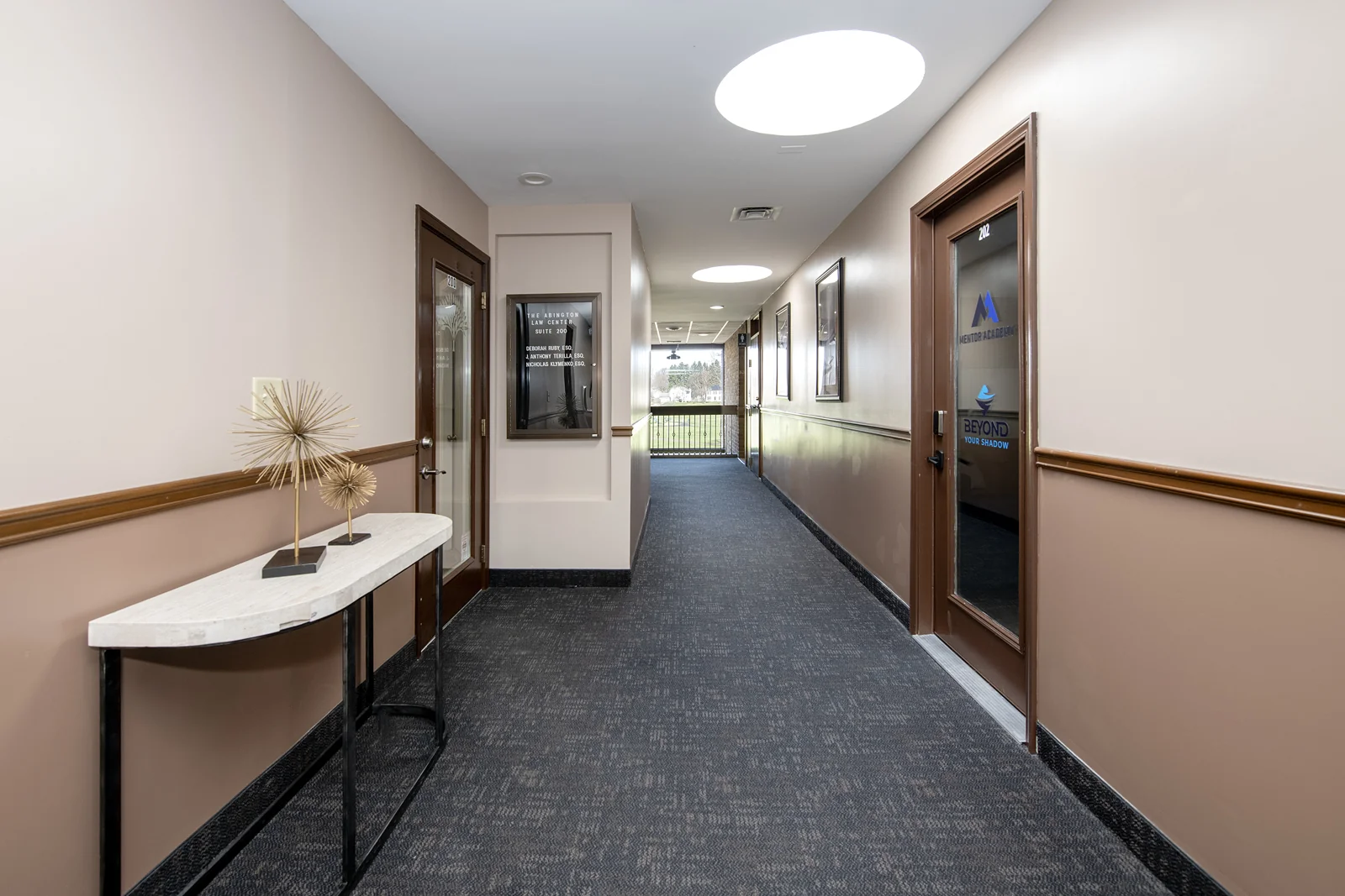 Office in Akron, OH — Sale in Akron, OH, photo 2 of 7